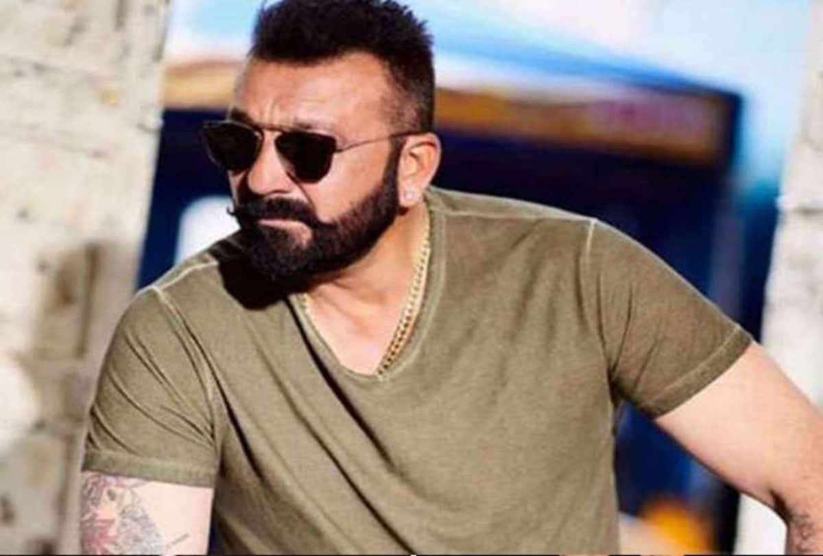 sanjay duttt was in love with a airhostess proposed for marriage but she left him for this condition