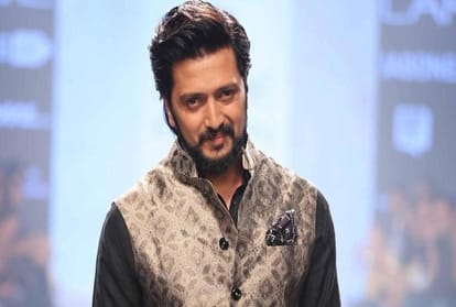 Riteish Deshmukh spotted at central university jamia millia islamia actor shoot for his next Marathi film see