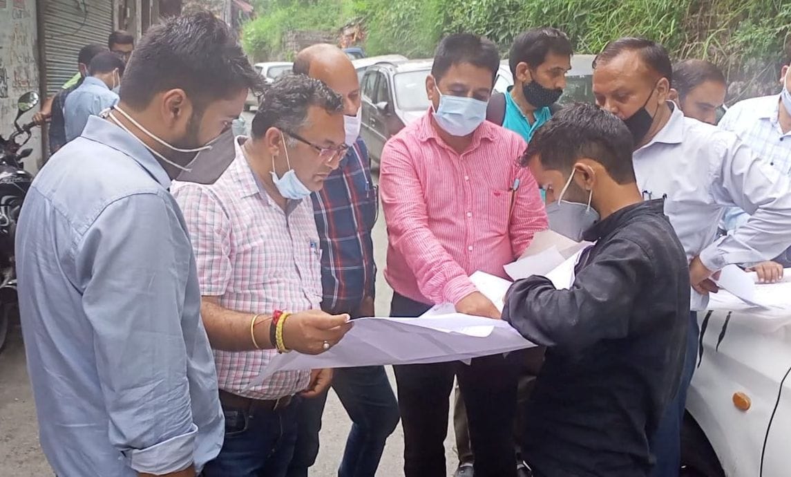 Four shopkeepers will have to be removed in the city