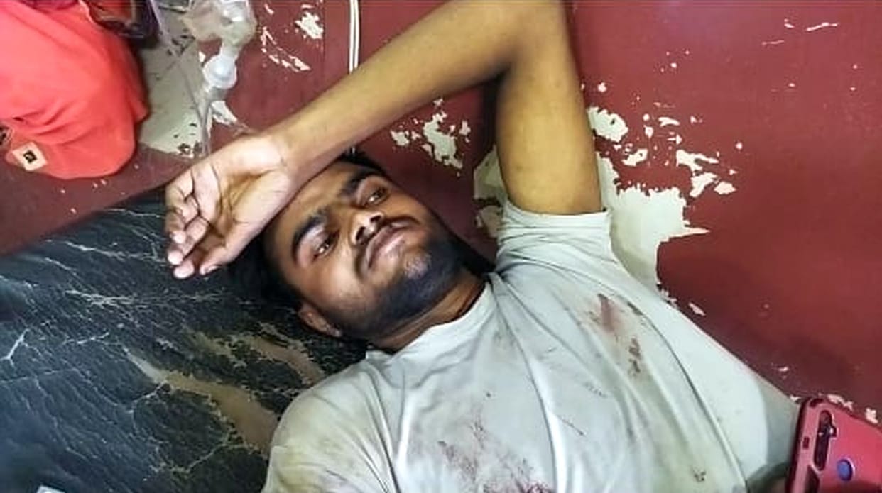 The car collided with the divider to save the bike rider, three including husband and wife died