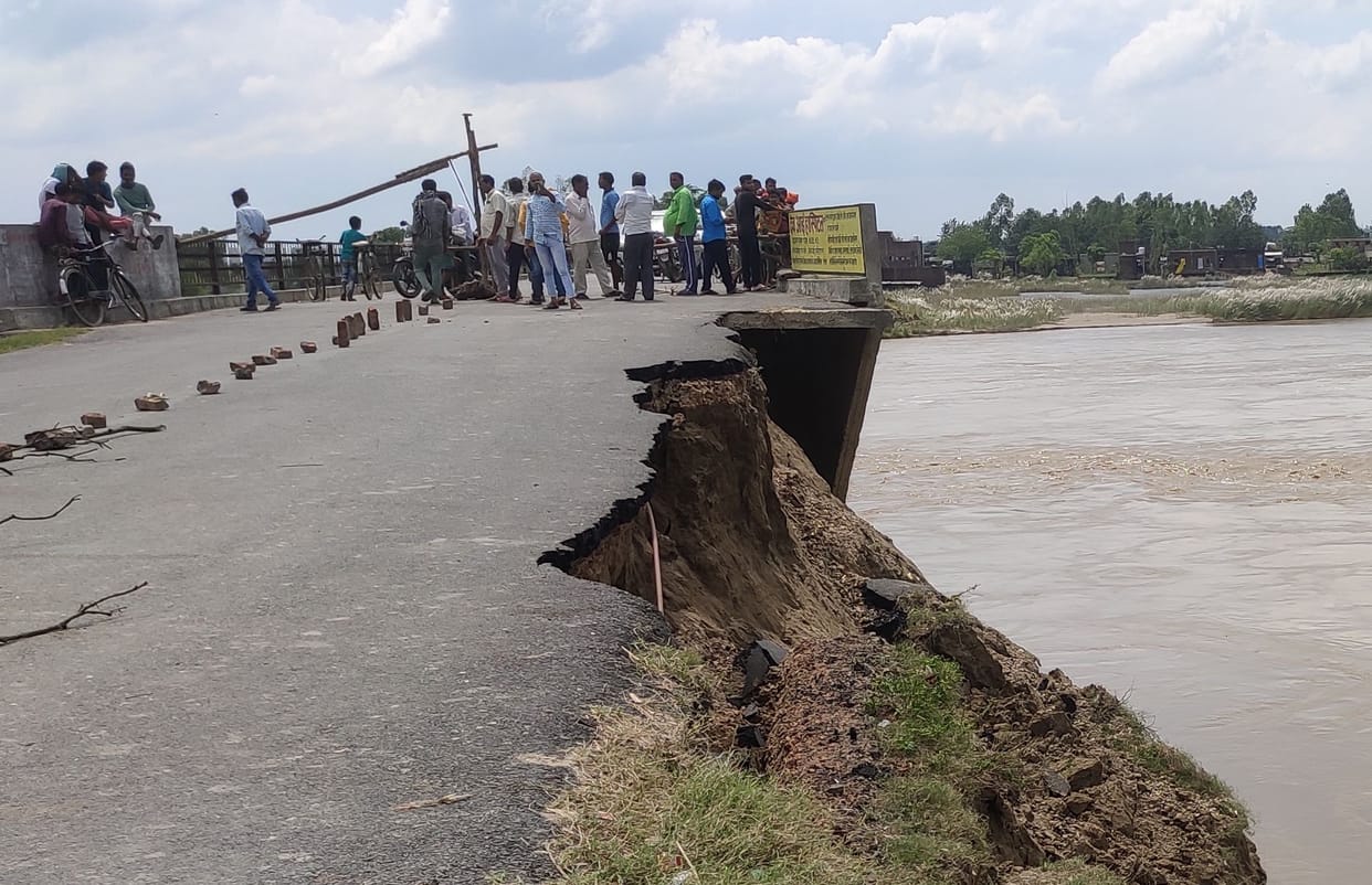 Siddharthnagar-Balrampur road closed due to road cutting