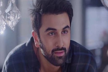 Brahmastra: Ahead of the motion poster launch Amitabh Bachchan showed glimpses of the film Ranbir Kapoor was seen surrounded by fire