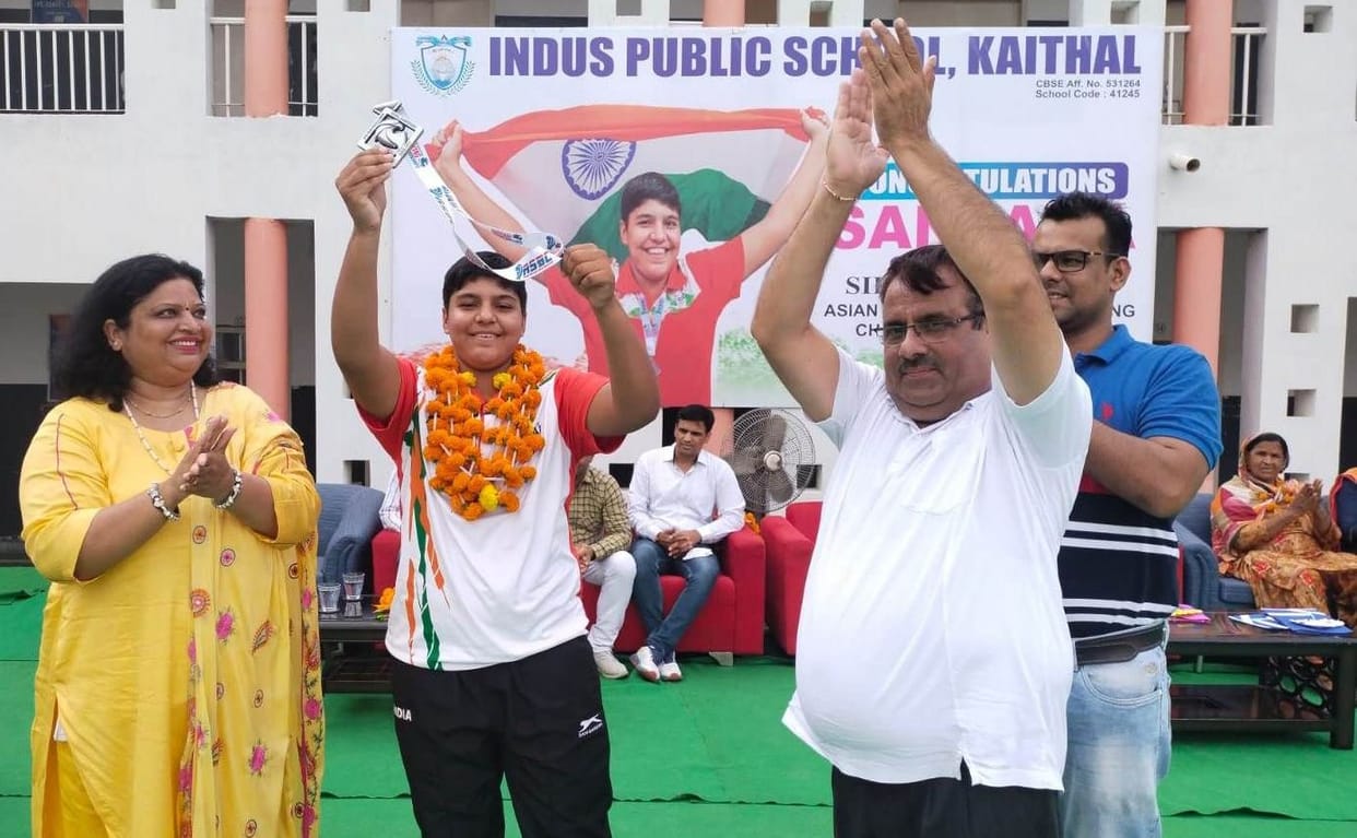 Boxer Sanjana was given a cash prize of Rs 21 thousand