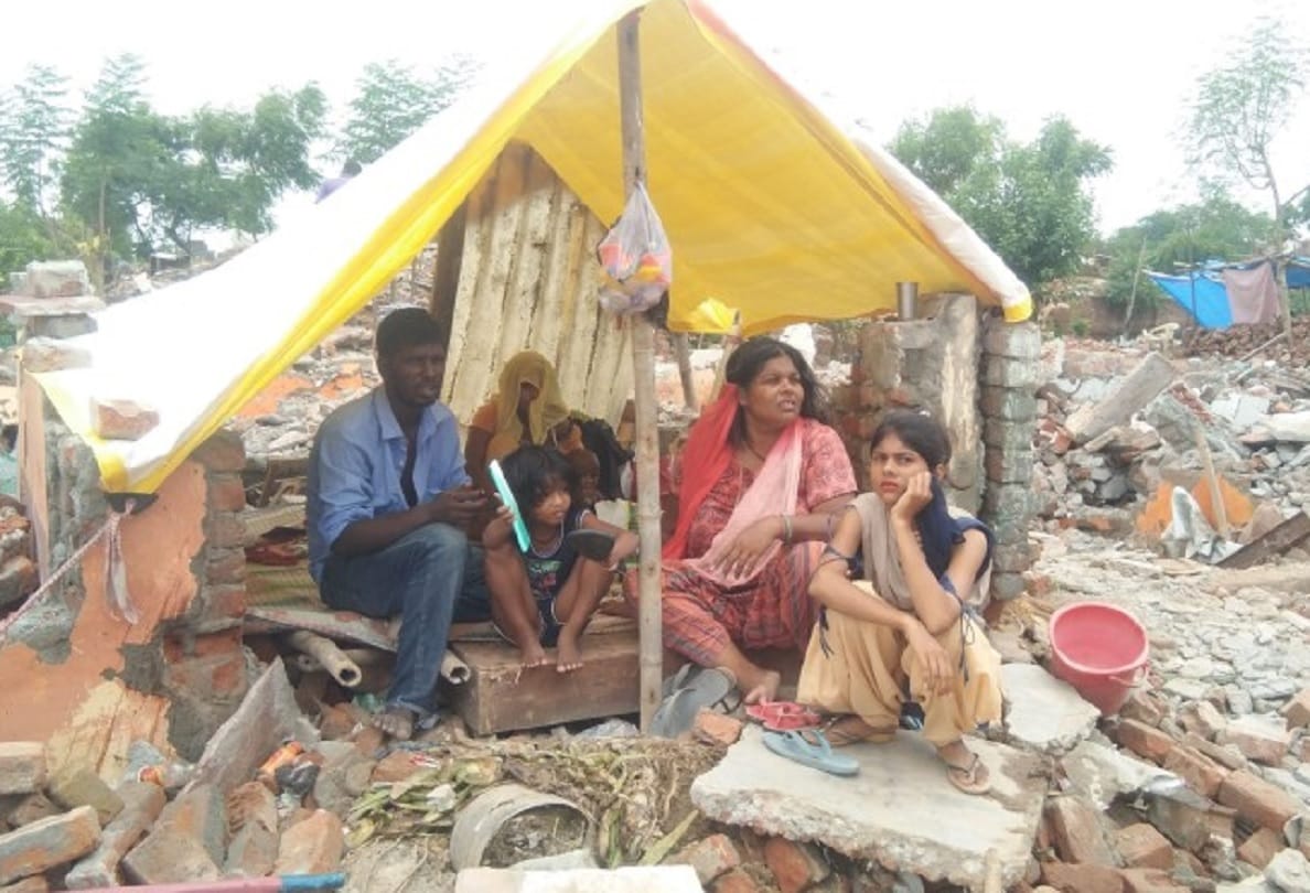 Demolition of illegal constructions on Pali Road in Faridabad
