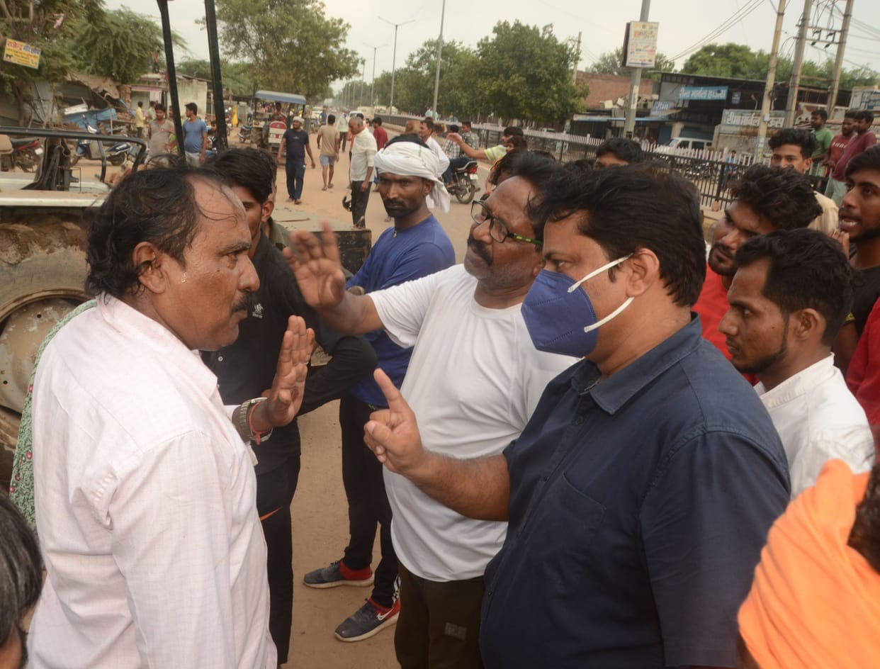 city council action on encroachment: If 45 constructions built in illegal scrap and meat market are demolished, pucca houses found behind