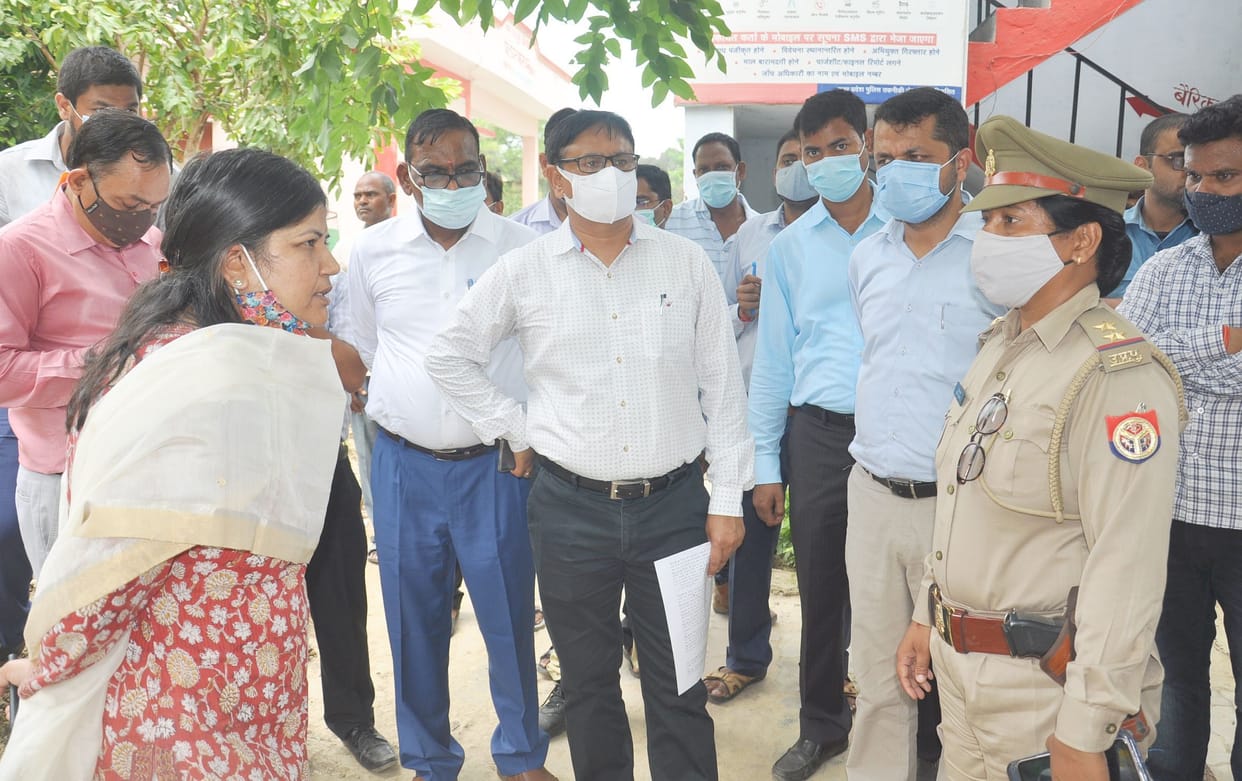 Nodal officer reached the women's police station, talked to women