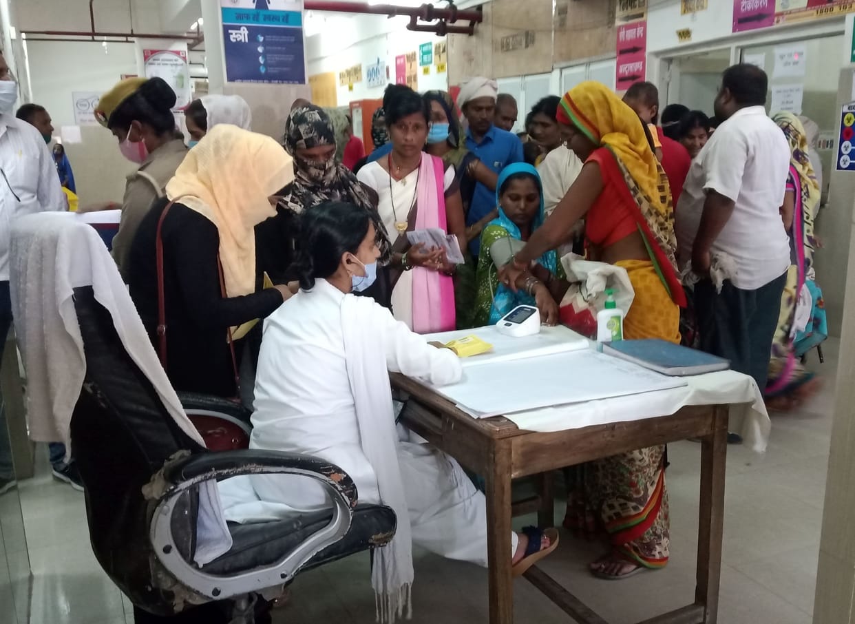 Patients wandering for treatment, vehicles of relatives trusting God