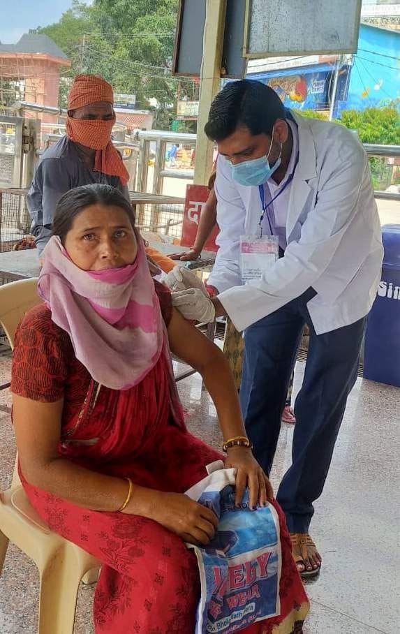 45 people got the vaccine at Trivenighat