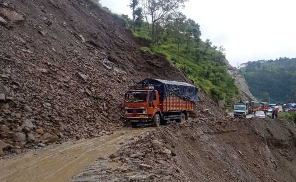 Tanakpur-Pithoragarh National Highway remained closed for two hours
