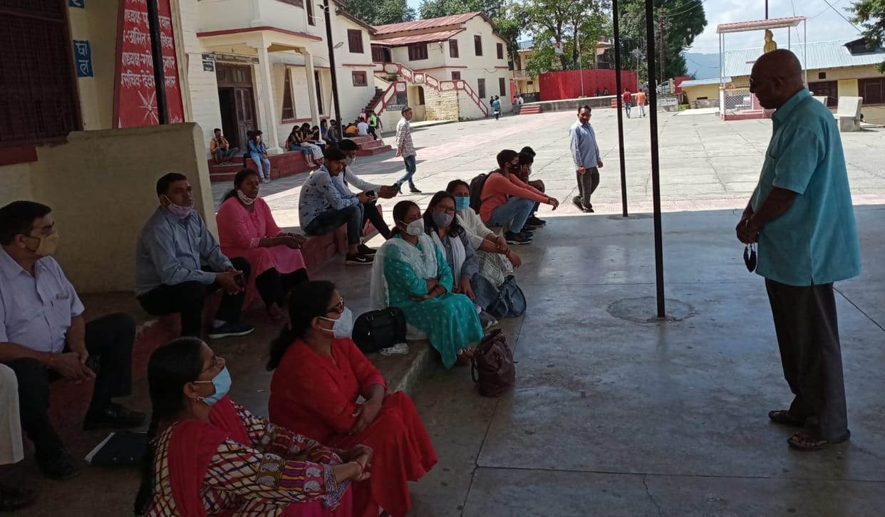 symbolic performance of professors on the fouth day