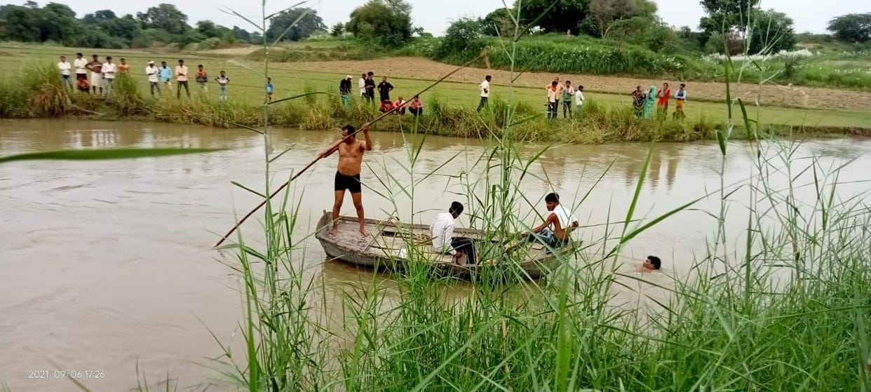 pujari fell in river and died