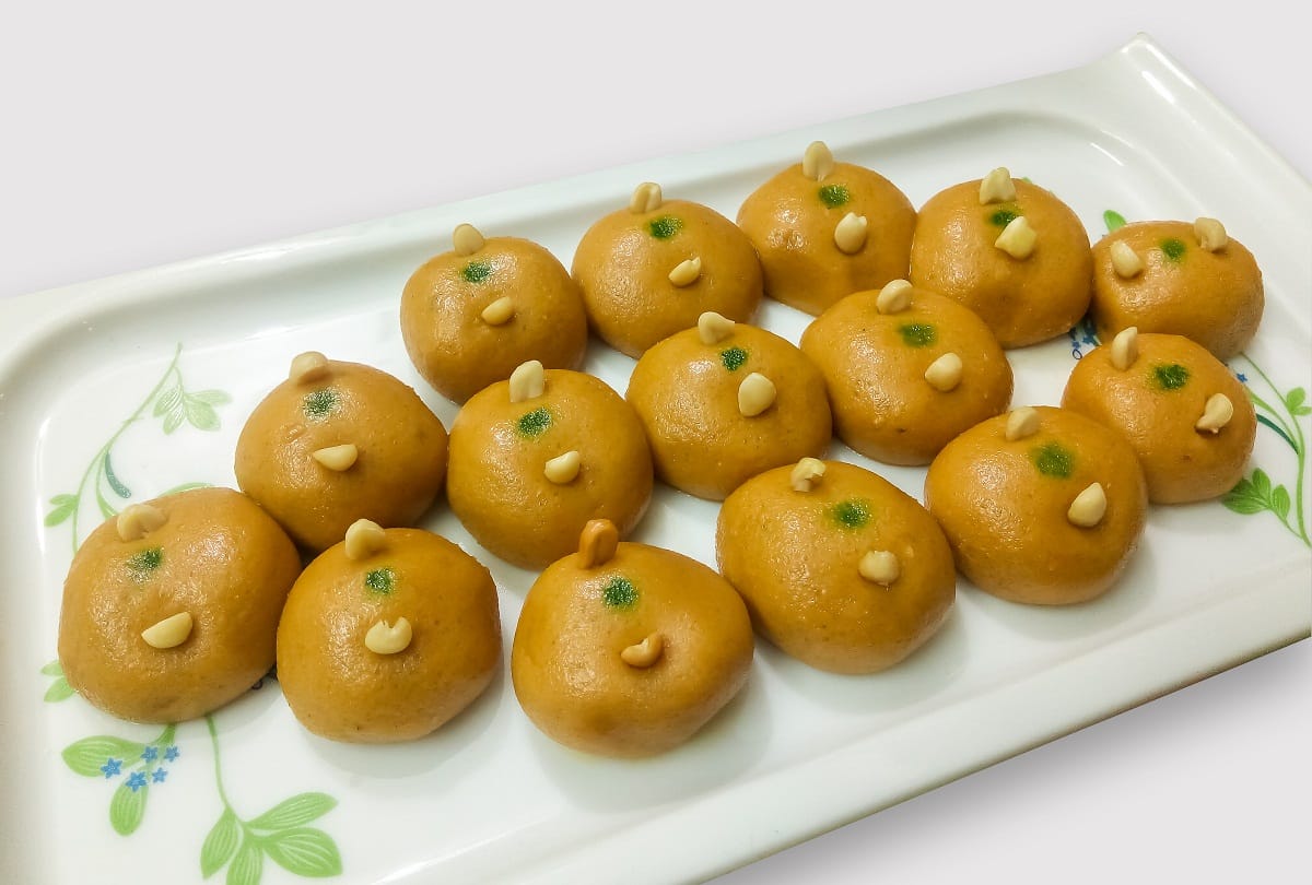 Ganesh Chaturthi 2023 ladoo varieties chawal meva modak Besan Ladoo