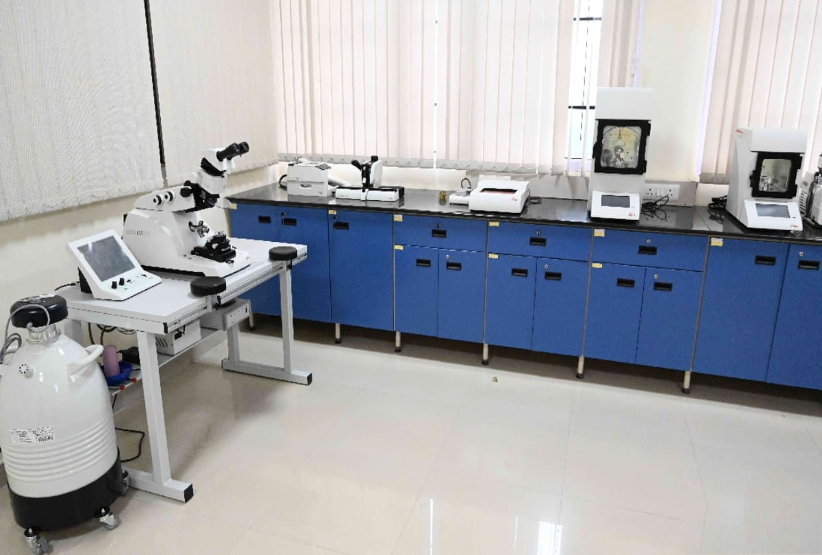 Diseases of fruits, vegetables and plants will be detected in one hour, Nauni University installed Ultramicrotome Testing Machine