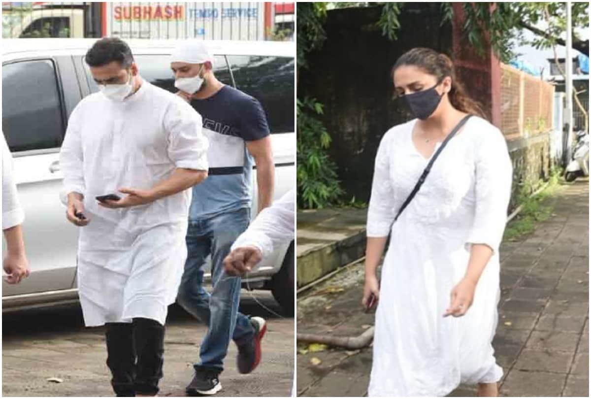 Akshay Kumar attends Aanand L Rai mother last rites after his mother Aruna Bhatia funeral