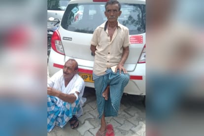 Thieves escaped after stealing wheels from parked car,