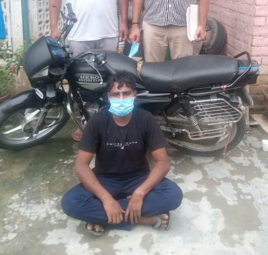 The shopkeeper was shot for refusing to give the room