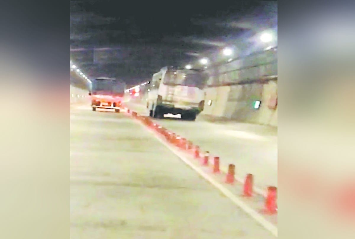 HRTC bus overtakes in Atal tunnel rohtang, fine of Rs 7500 imposed