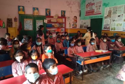 155 council schools surrounded by water classes suspended in Gorakhpur