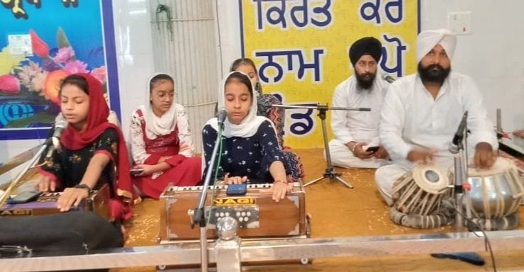 Pledged to follow the ideals of Guru Granth Sahib