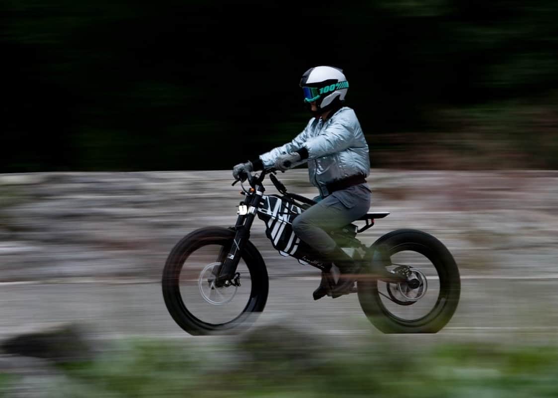 bmw motorrad unveils bmw i vision amby electric bicycle claims range of 300 km electric motorcycle