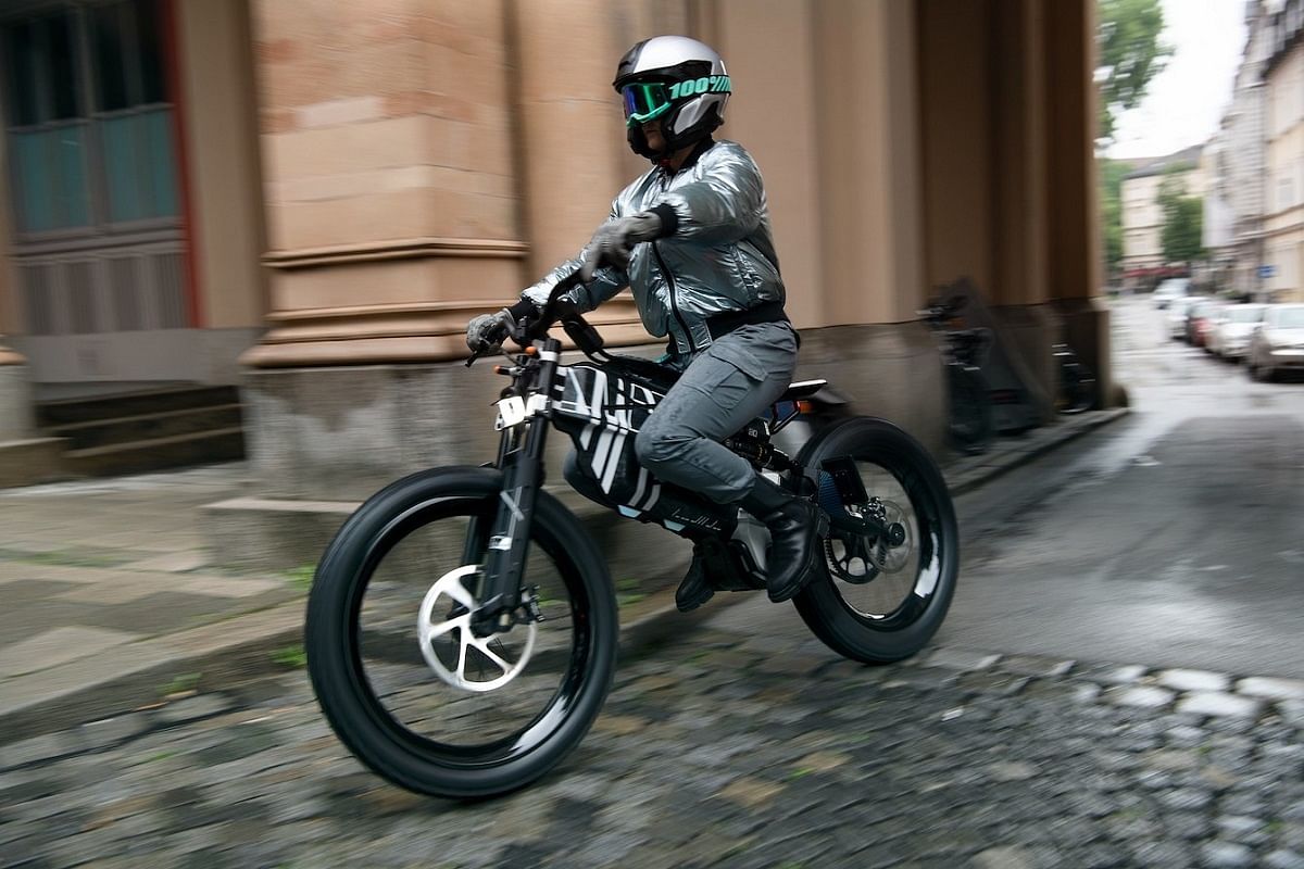 Electric cycle online bmw