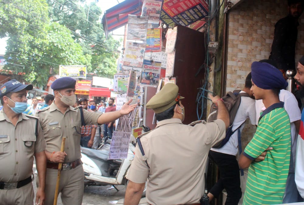 Dehradun News: Abvp and Rebel Group Student fight in DAV PG college photos