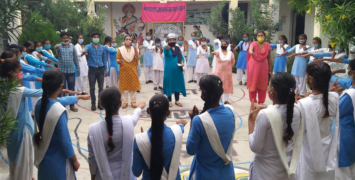 Pledge to vote given to girl students