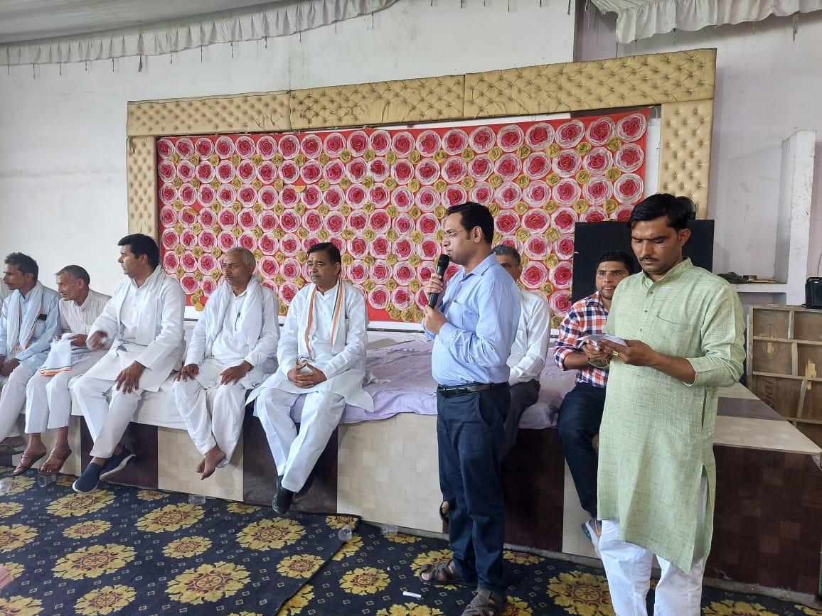 People preparing for the conference of Brahmin society