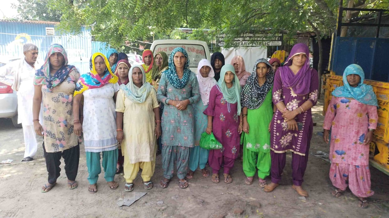 Women's documents accused of taking loans in a fake manner