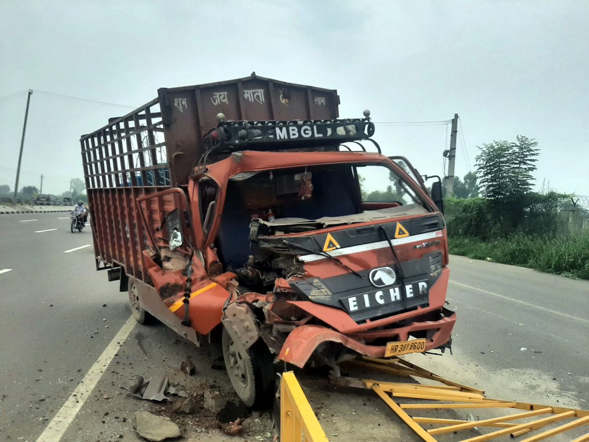 The driver got stuck in the canter when the dumper hit the side