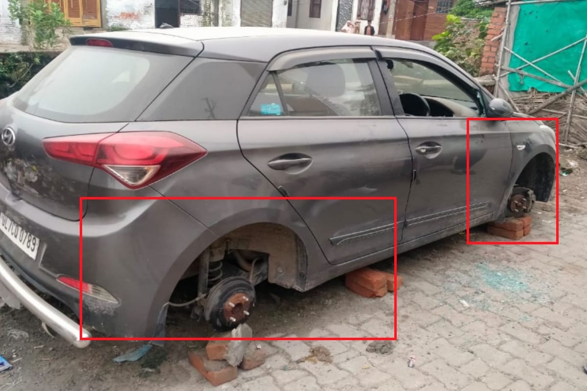 Thieves escaped after stealing wheels from parked car,
