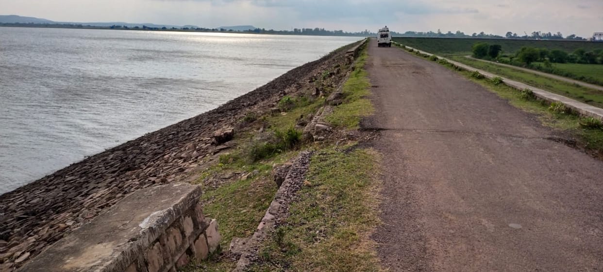 jamni and govind sager's dam road become shabby