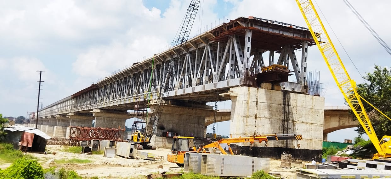 Rail cum road bridge is a unique example of modern technology