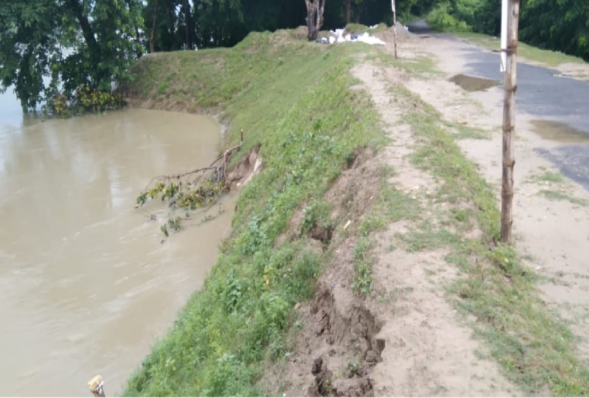 Kansasur Khutbhar Dam in danger due to Rapti cutting in Gorakhpur