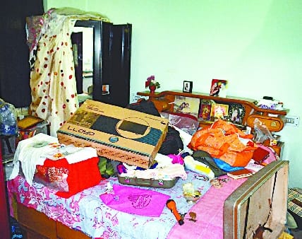 Lakhs stolen from closed house of YD college professor