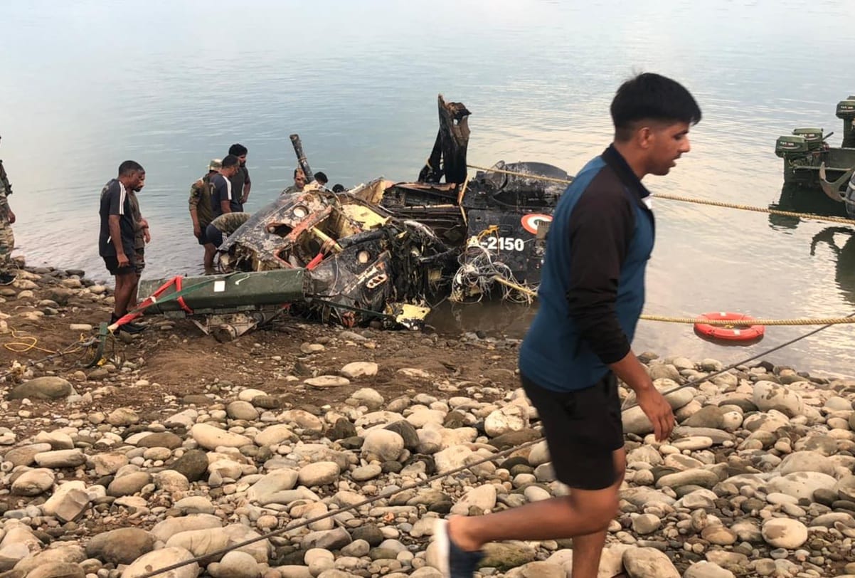 Helicopter crashes in Ranjit Sagar lake in Jammu and Kashmir Debris removed after 36 days
