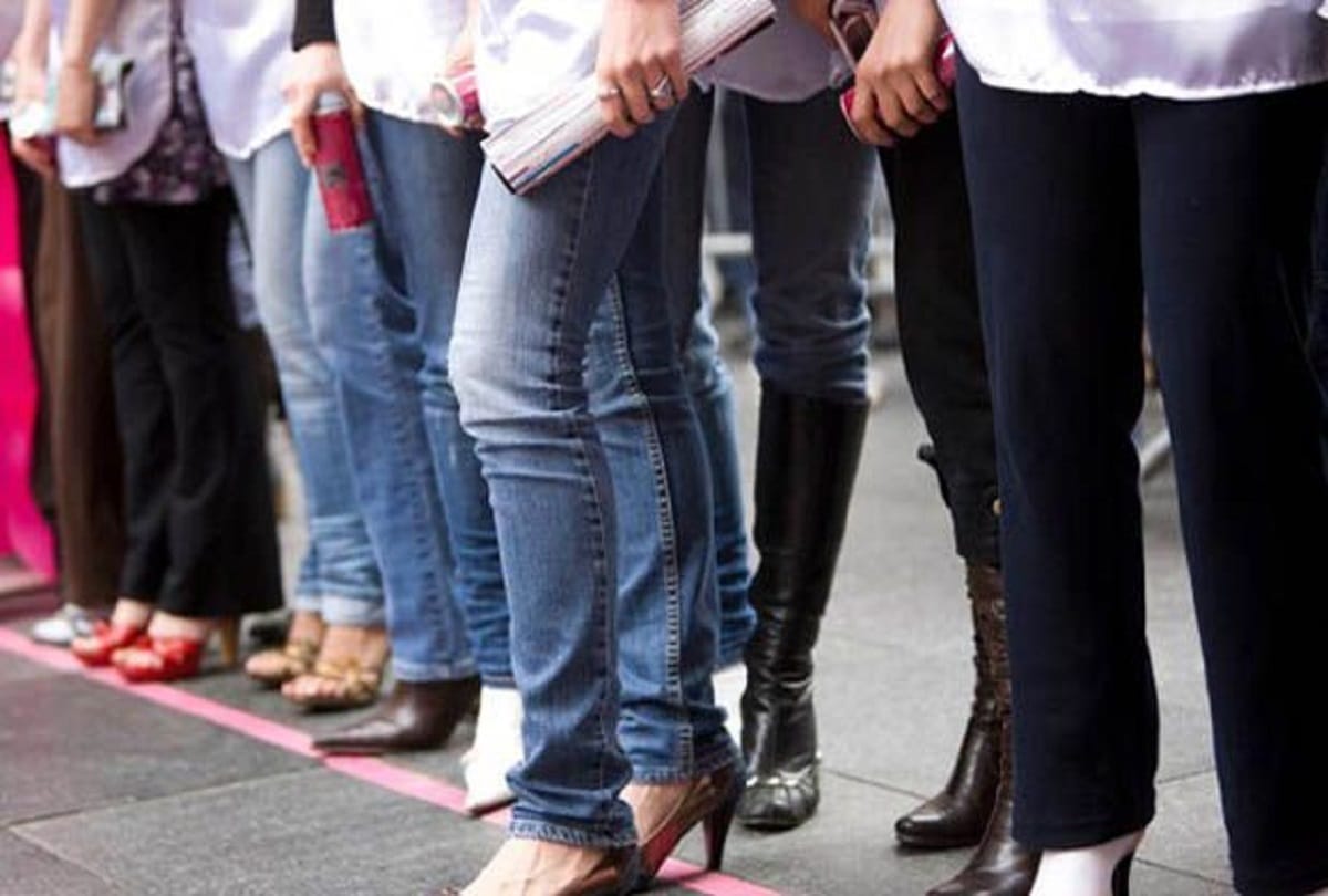 uttarakhand news : bageshwar DM banned jeans and t-shirt in office