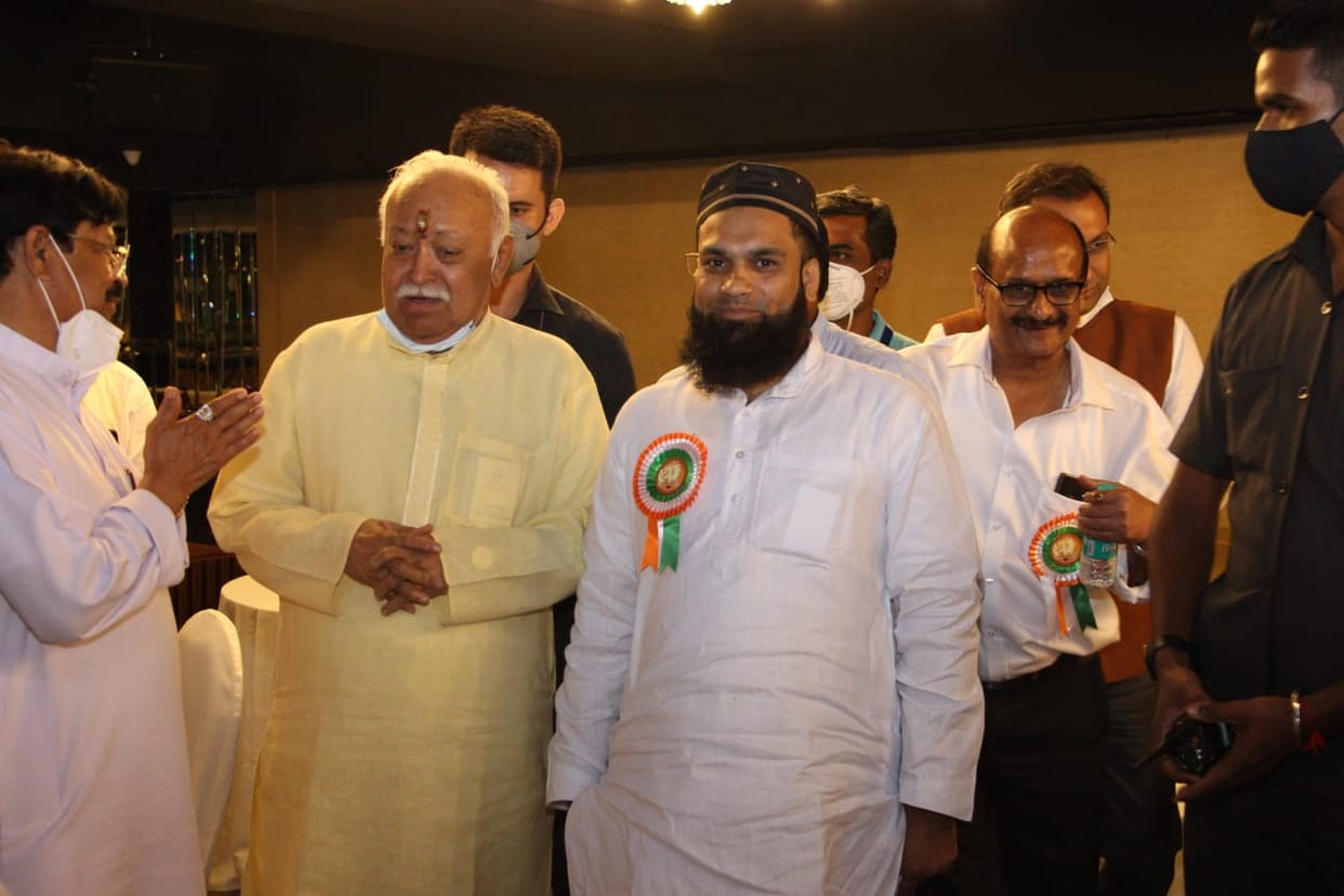Mufti Athar Shamsi meets RSS chief Mohan Bhagwat