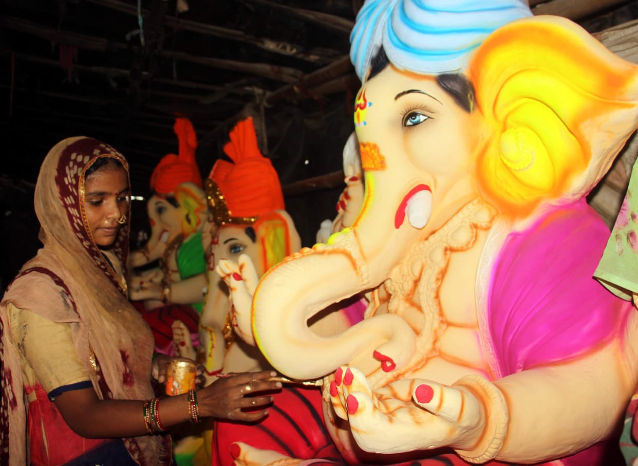 Artisans of Rajasthan are making clay Ganesha