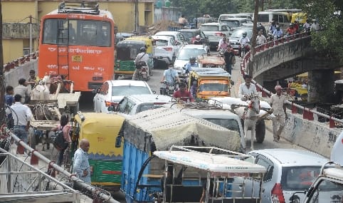 Red Gate Diversion: Traffic pressure increased on Chaupula, people stuck in jam
