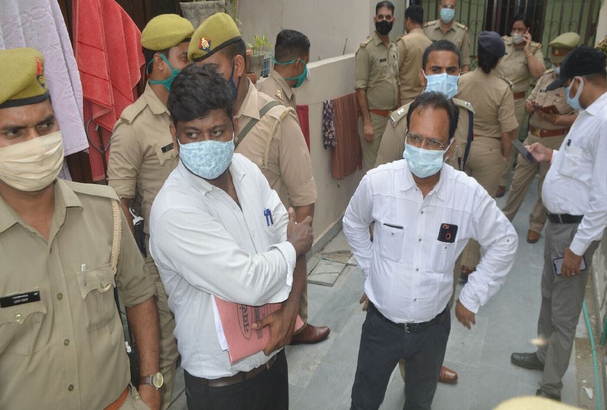 Police attached assets worth Rs 6.16 crore of six drug mafia in Agra