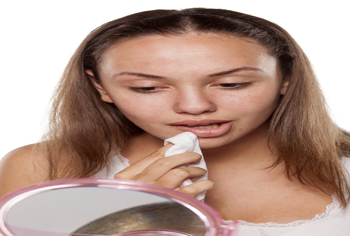 Beauty Tips Steps To Remove Makeup Before Sleep