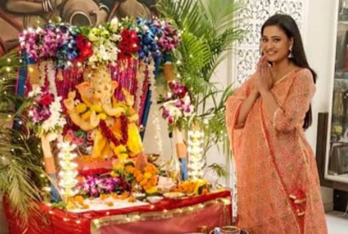 Ganesh chaturthi 2021 shweta tiwari to raqesh bapat these tv celebs welcome Ganpati every year