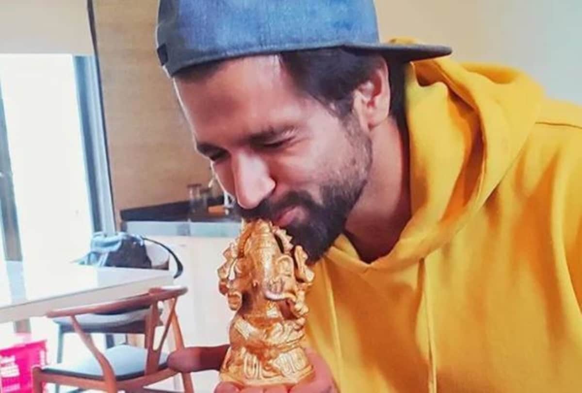 Ganesh chaturthi 2021 shweta tiwari to raqesh bapat these tv celebs welcome Ganpati every year