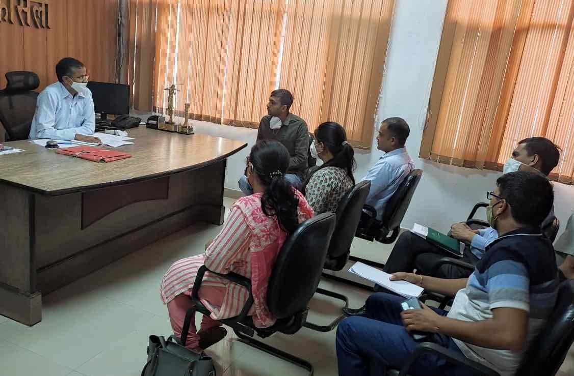Officers should solve the problems of the people on time: SDM