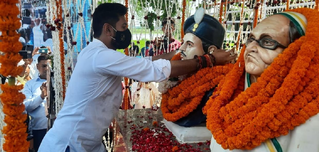Ghazipur: Martyrdom Day celebrated in the native village of Param Vir Chakra winner Veer Abdul Hameed, Deputy CM Dinesh Sharma gave virtual address
