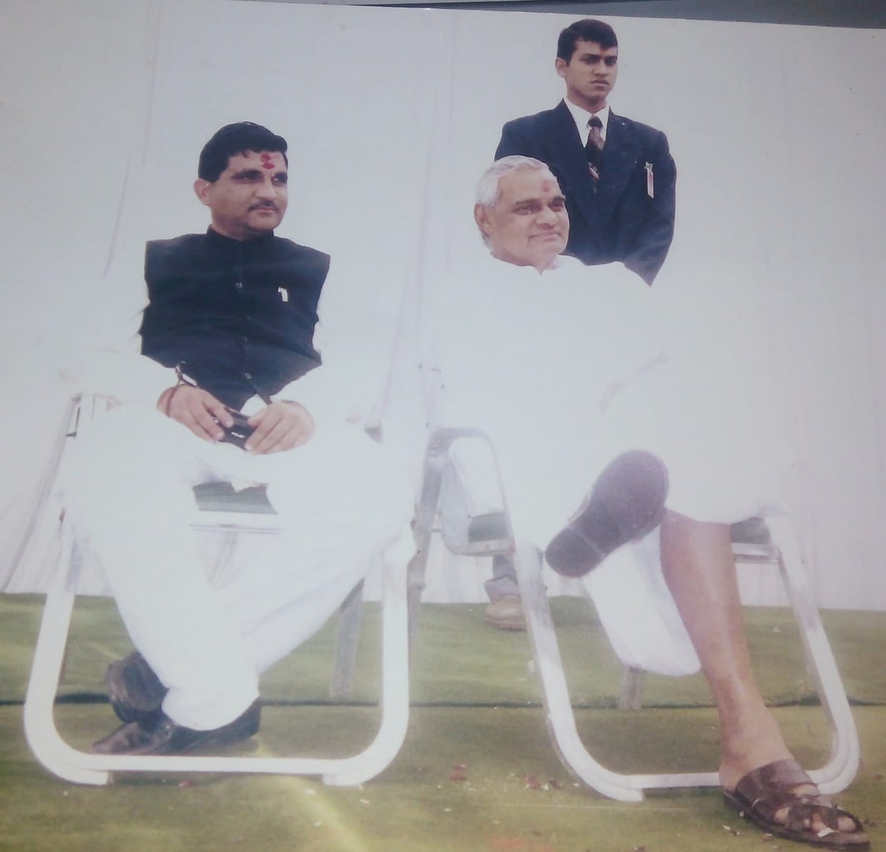 Dr. Atmaram was associated with BJP for a long time, also contested assembly elections