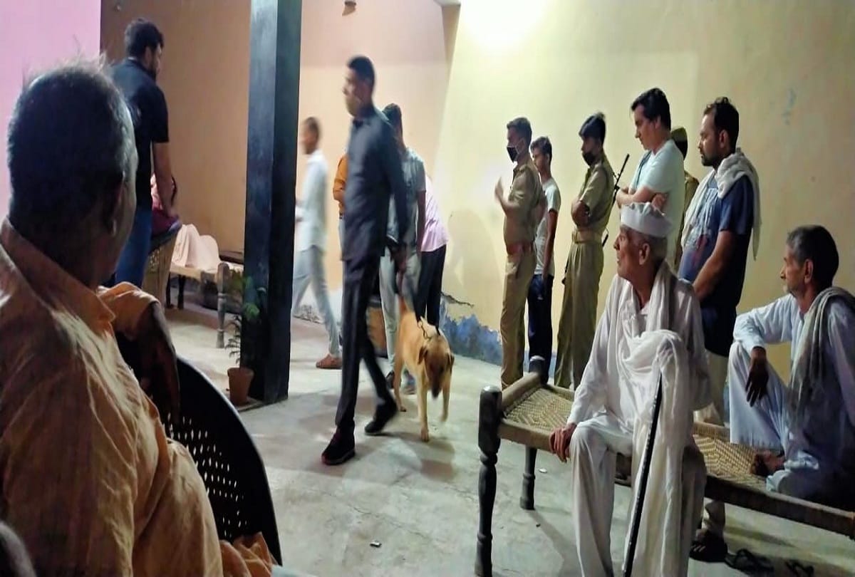 BJP leader murdered in Baghpat Former minister and BJP leader Atmaram Tomar dies in suspicious condition in bagpat