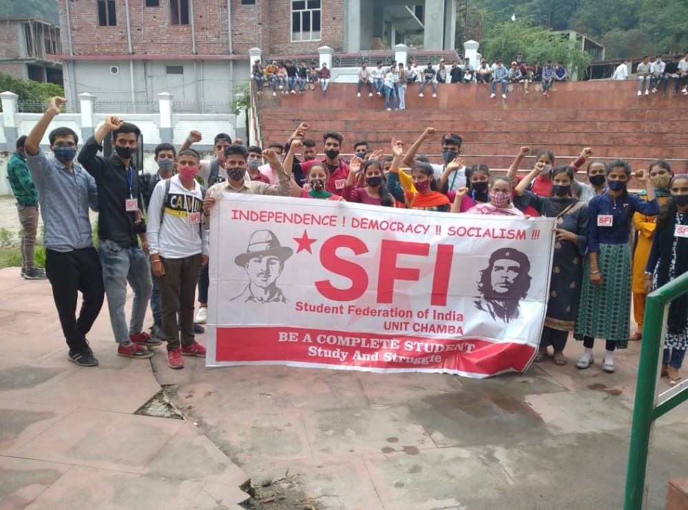 protest of SFI in Chamba college