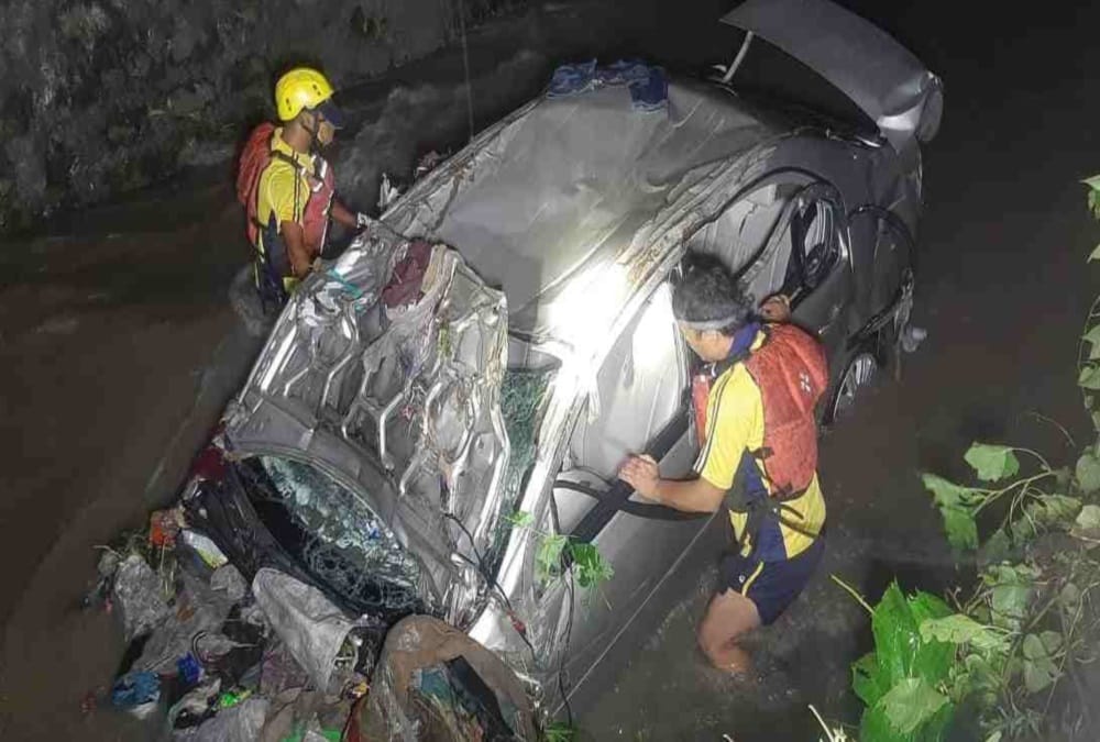 Uttarakhand Weather Update Today: Youth Drown in Overflow drain after Extreme Rainfall in dehradun photos